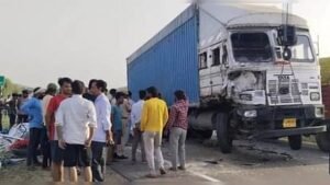 ट्रक