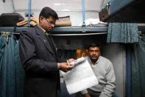 ट्रेनों में टिकट बुकिंग के नियमों में हुआ बदलाव