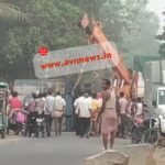 जमुई: गिद्धौर-झाझा मुख्य मार्ग पर भीषण सड़क हादसा, दूध गाड़ी और हाईवा में टक्कर से तीन गंभीर घायल