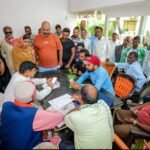 गिद्धौर में मंत्री दामोदर रावत ने सुनीं जनसमस्याएं, समाधान का दिया भरोसा; लोगों से की मुलाकात