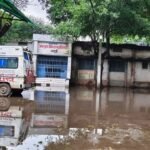 जमुई में बारिश ने खोली ड्रेनेज सिस्टम की पोल, सदर अस्पताल बना गंदे पानी का तालाब; मरीजों की परेशानी पर उठे सवाल