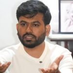 CJP कार्यकर्ताओं की गिरफ्तारी पर बवाल: तीसरे दिन अभिजीत दिपके ने उठाए सवाल, बोले- अपने ही देश में तिरंगा फहराने की सजा जेल?